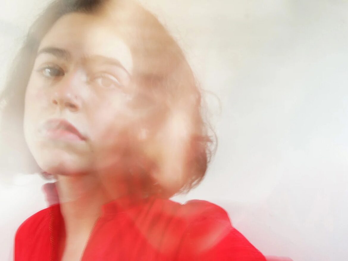 Jayla Kai、新作EP「Love Letter to Everyone」を発表 – Beach Bunnyのサポートツアーに先立ちリリース