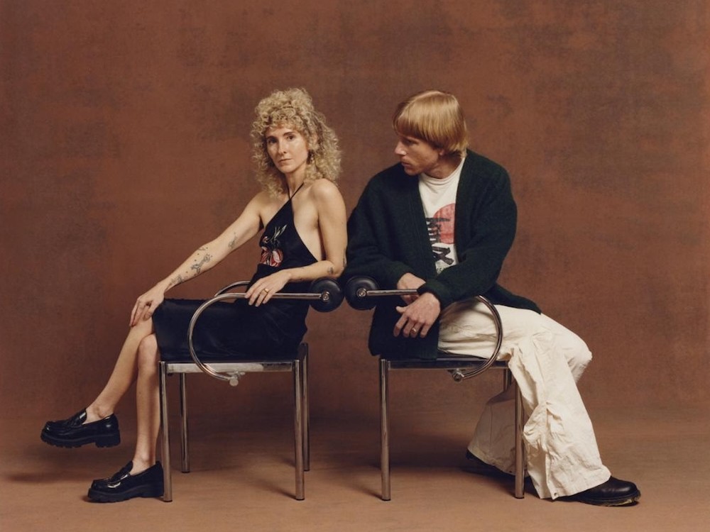 インディーポップデュオ Tennis、15年の活動に終止符。ラストアルバムから最後のシングル「12 Blown Tires」を公開