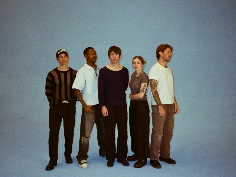 Turnstileがニューアルバム『Never Enough』を発表、タイトル曲を公開