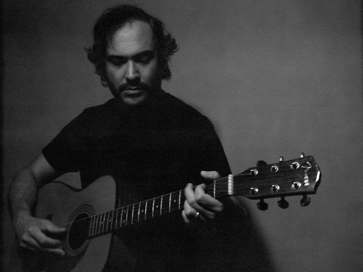 Purling HissのMike Polizze、待望のセカンドソロアルバム『Around Sound』をリリース