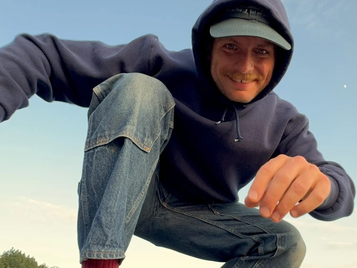 Mac DeMarco、待望の新作『Guitar』をリリース：故郷への思いとセルフプロデュースの結晶