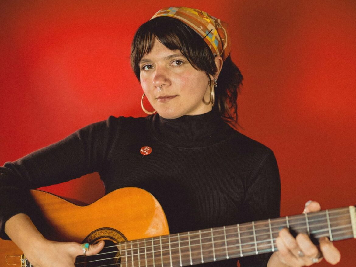 Mae Powell – Tangerine