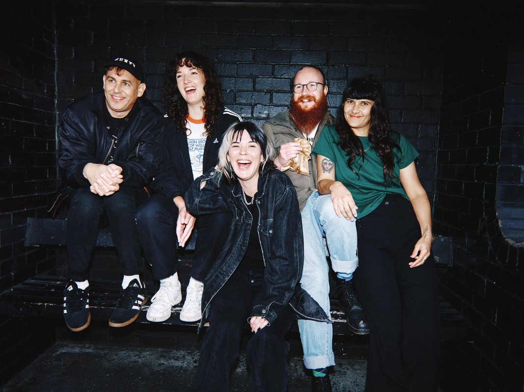 パンクの怒りを燃料に：Dick Move、新作『Dream, Believe, Achieve』で不公正な社会へ宣戦布告