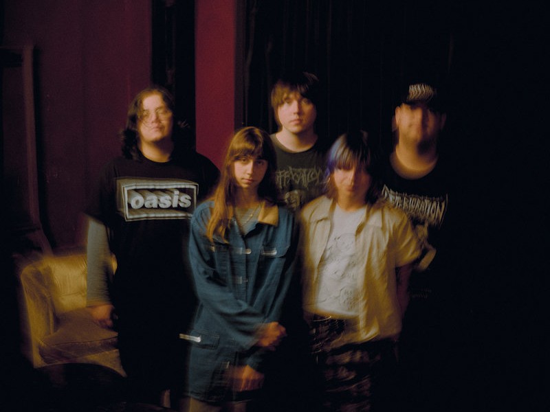 Fawn、新作『Paper Thin』で放つ、テキサス・シューゲイズの新たな光──ノイジーで心に響く、待望のデビューアルバム