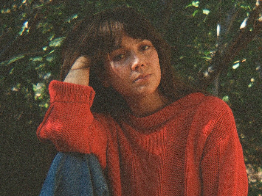 シンガーソングライターMia Wilson、黄金期LAサウンドを現代に蘇らせる：デビューアルバムに込めた思い