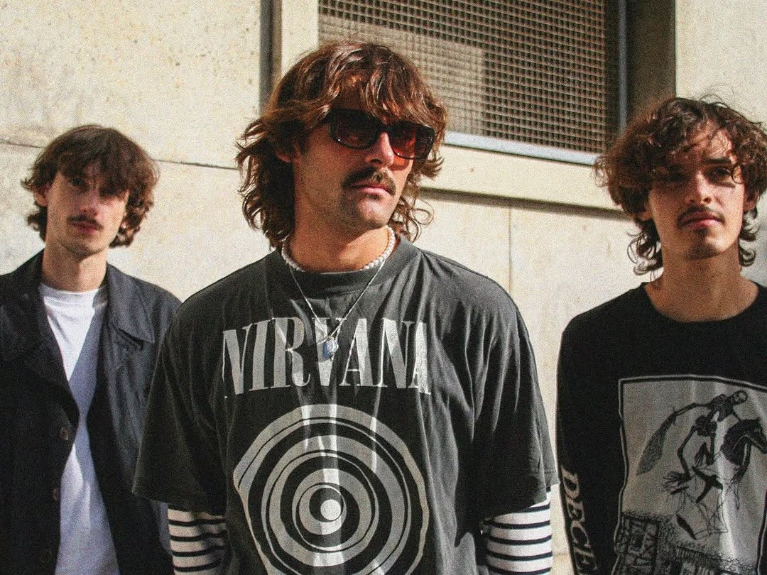 Loonsが放つ、90年代ポストハードコアの魂と現代的感性が融合したデビューアルバム『Life Is』