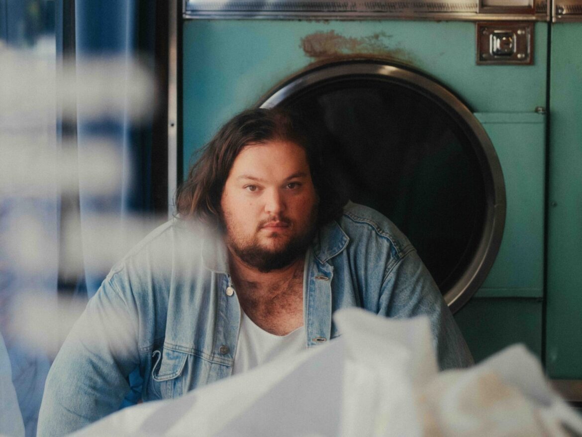 Tyler Ballgameがデビューアルバム『For the First Time, Again』で描く、自己発見と希望に満ちた物語