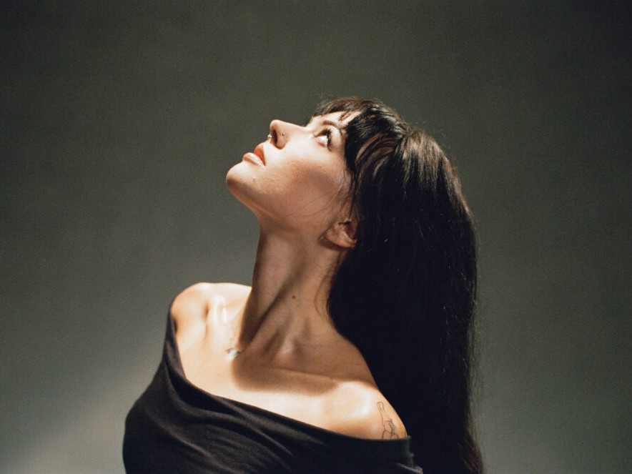 シカゴのソングライターDelaney Bailey、推進力あるビートに乗せて「知っていることは少ない」という変化を前向きに捉える新境地