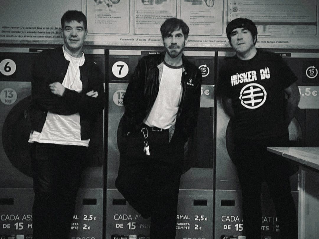 スペインのアンダーグラウンドから世界へ：シューゲイズ・パイオニア The Lions Constellationの国際的な評価と初期キャリア