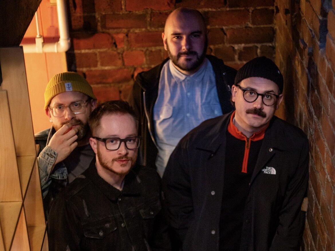 隔離期間の集大成、Wot Gorilla?が新作『Stay Home』で「精密さとカオスの間の緊張」を極める：3年間のDIY制作で生まれた最も凝集的なマスロックとポストハードコアの激しさ