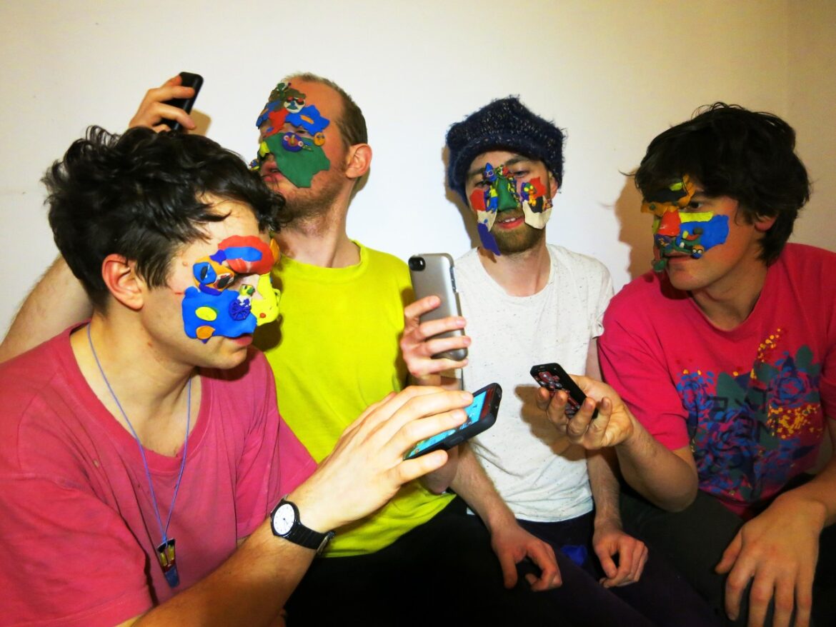 Dog Chocolateが7年の沈黙を破り『So Inspired, So Done In』を発表：先行シングル「Employee」で問う労働と燃え尽き症候群の実存的な問い