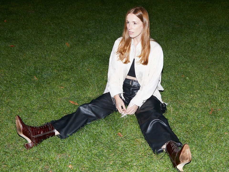 Metronomyのドラマー、DJ、そして表現者として。Anna Priorが新作「Silence」で示す、独自のポップ・インテリジェンス