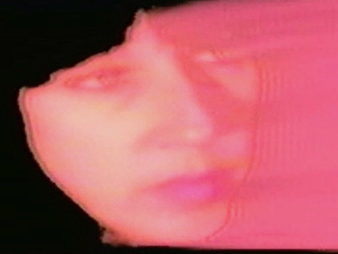 米地下シーンの至宝 Hannah Lew、待望のソロ始動！シュルレアリスムと純粋ポップが交錯するセルフタイトル作を発表