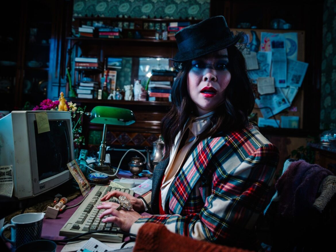 Mitski、通算 8 作目の新作『Nothing’s About to Happen to Me』を発表。孤独と自由が交錯する物語の幕開け