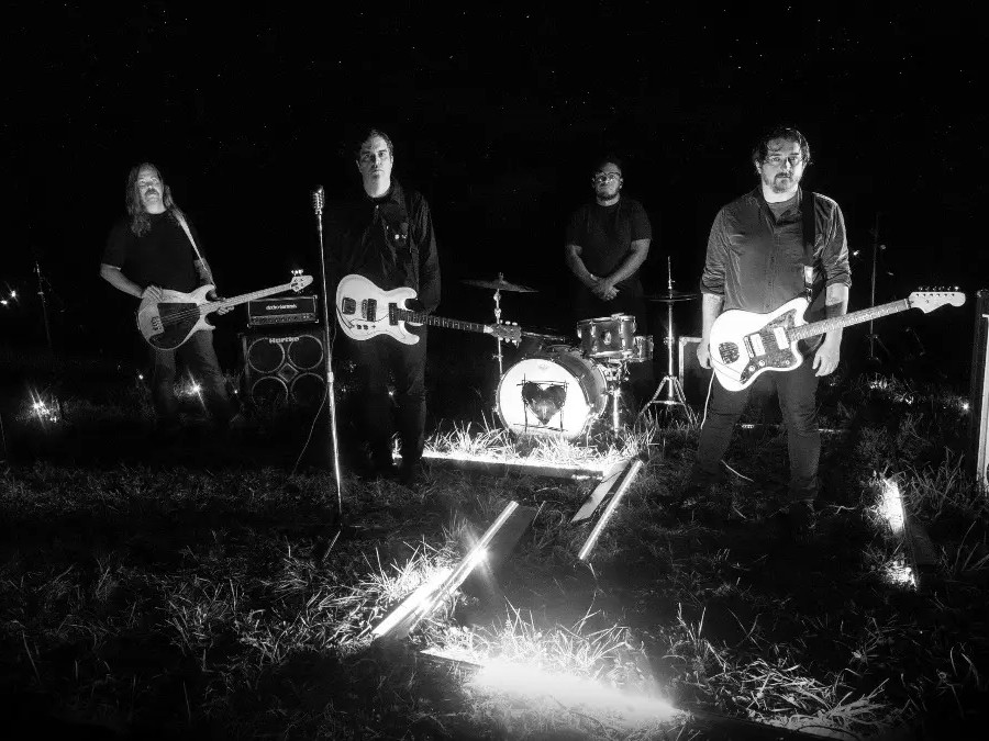 Julien Bakerも参加。The Saddest Landscape新作『Alone With Heaven』が提示する「一瞬の救済」