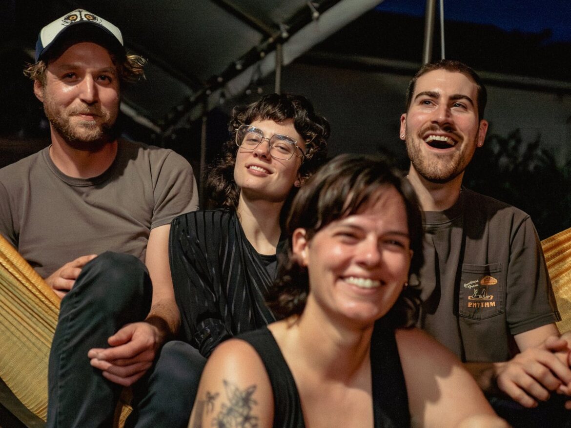 言葉と旋律が織りなす「緑の世界」。Butte が多彩な楽器編成で構築した、親密で実験的なフォーク・ロックの新境地。