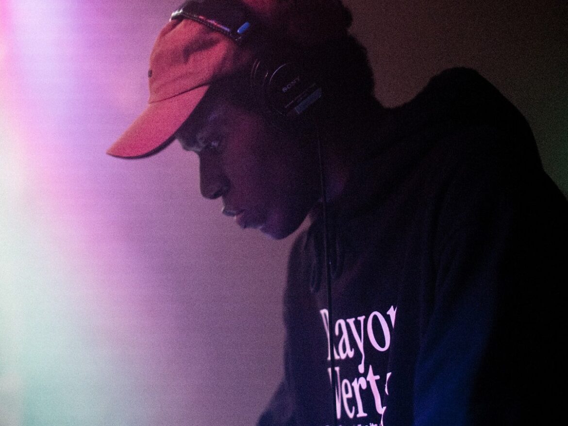 来月リリースの最新アルバム『Beetle』への序章――PC Music の異才 GRRL が描く、有機的でメカニカルな音の変態（メタモルフォーゼ）