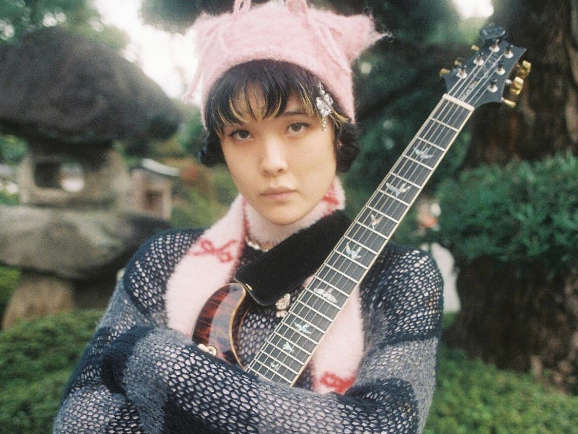 ブルックリンの才女Mei Semonesが新作EPをリリース。Liana Floresを迎えた先行曲「Koneko」は、3ヶ国語が軽やかに舞う、遊び心満載のテクニカルなボサ・ポップ！