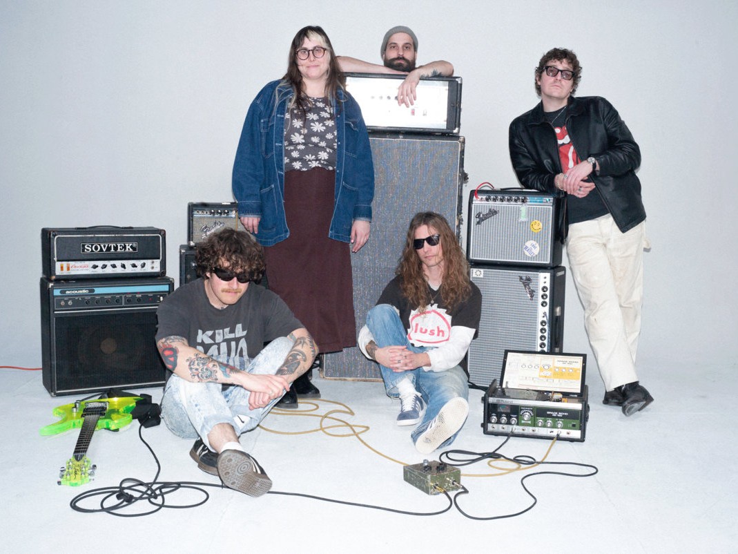 マッドチェスターへの憧憬とノースウエスト・ガレージの融合：先行シングル「Out Of My Bag」に見るTV Starのハイブリッドな音楽性