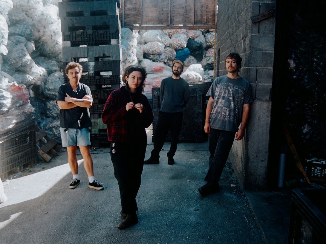 Hiding Places 待望のデビュー盤：ノースカロライナからブルックリンへ、4人が同じ街で作り上げた「南部情緒と都市の融合」