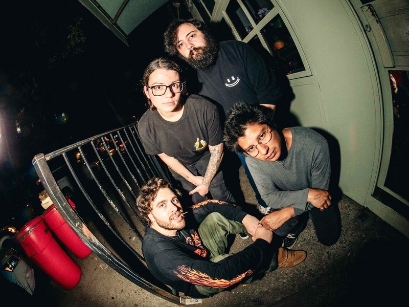 90年代インディー・ロックの衝動を現代に呼び覚ますBummer Camp、渾身の先行シングル「One Bullet」で描く焦燥と再起の物語