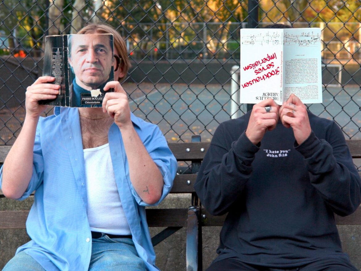 ノイズはもう飽きた。実験音楽界の異端児Callahan & Witscherが、ミレニアム・ポップの皮を被りアンダーグラウンドの終焉を歌うメタ・ロックの極致