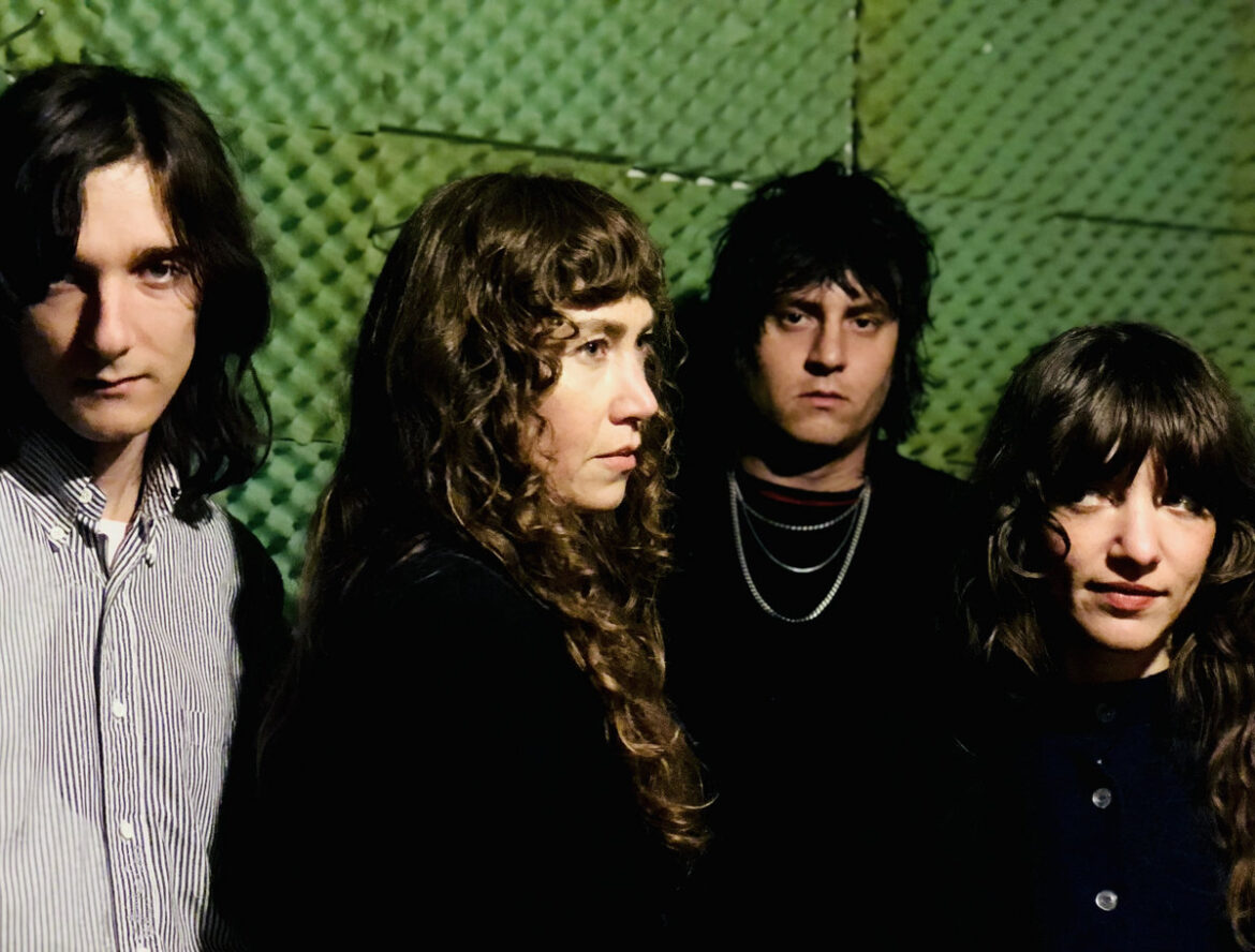 ジェームズ・ボールドウィンの小説を道標に、日常の影を「フルカラー」の音像へと描き出す —— サンフランシスコのスロウコア・バンドCindy、渾身の5thアルバム『Another Country』を発表