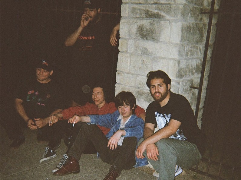 「マンチェスターの冷徹な影を纏った、2026年型ギター・ポップ」—— Total Pleasure、デビュー EP からの先行シングル『Dreadful Day』を公開