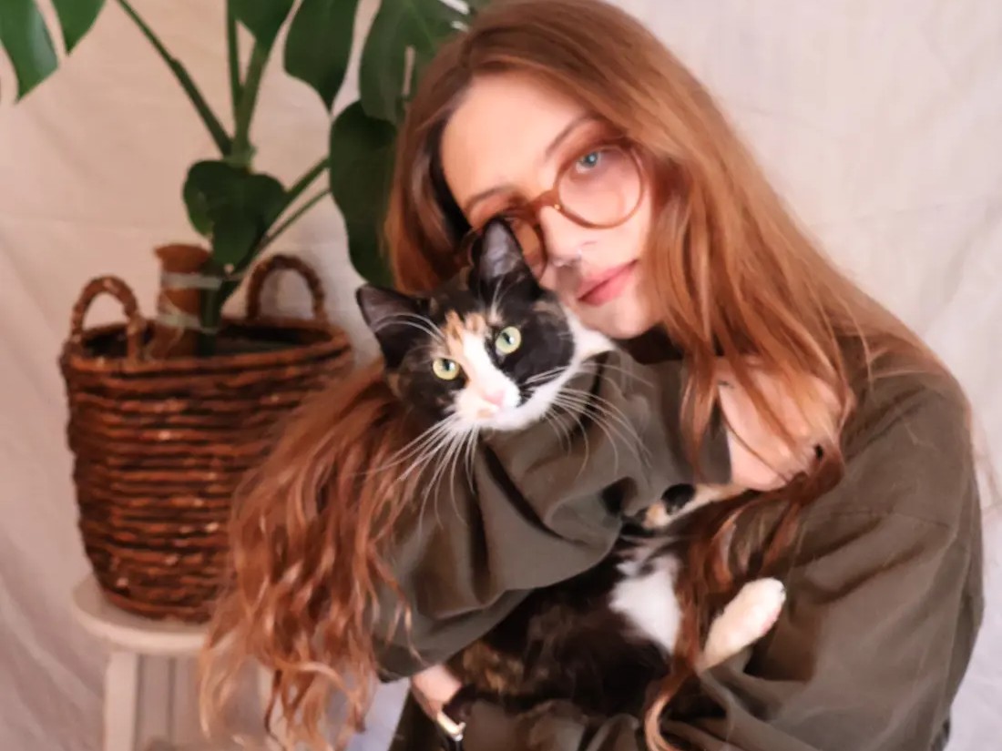 失恋の痛みから新たな愛の芽生えへ——runo plumが新作『Bloom Again』で描く、静かに花開く癒やしのプロセス