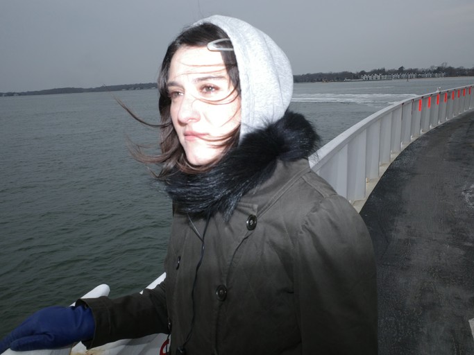 「10年続いた関係の終わり、そして30歳という転換点」—— NYの才媛sadie、人生の荒波の中でアコースティックな響きに立ち返り完成させた渾身のデビュー作『Better Angels』