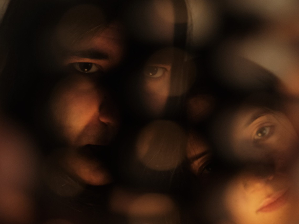 末期資本主義の不条理を射抜くグラスゴーの新星：Gichardが放つDIYな「宇宙的パンク」とデビュー作の全貌