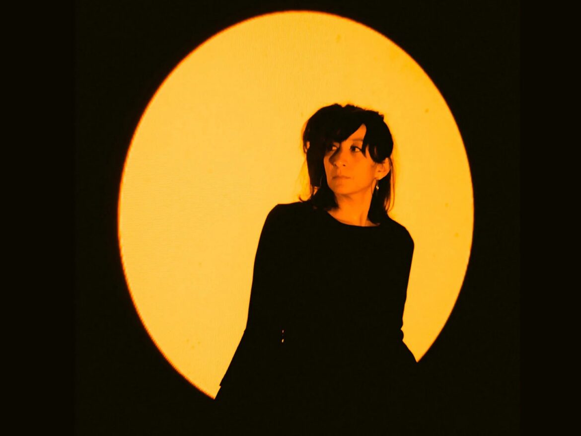 黒曜石の魔力と「癒やしの旅」を音像化、メキシコのJ. Zunzが激しさと静寂が交差する、唯一無二のエレクトロニック・カタルシス『Obsidiana』を発表