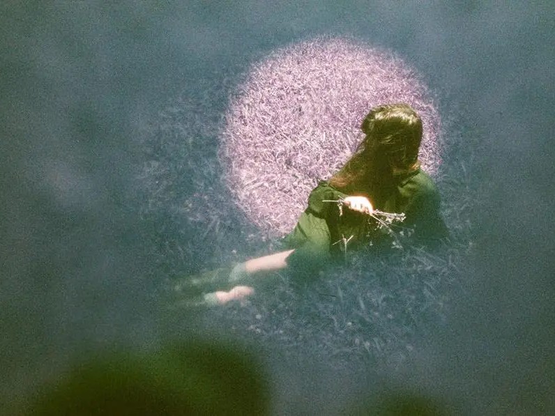 数百万再生を誇るバイラルヒットを経て到達した最高傑作——Mad Honeyが描く、スロウコアとシューゲイザーが交差する喪失と再創造の物語